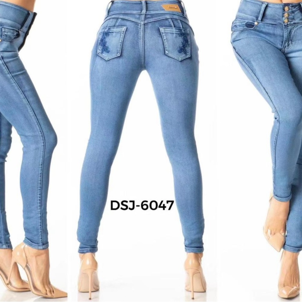 new Diva Star Colombian stretch medium blue push up skinny jeans